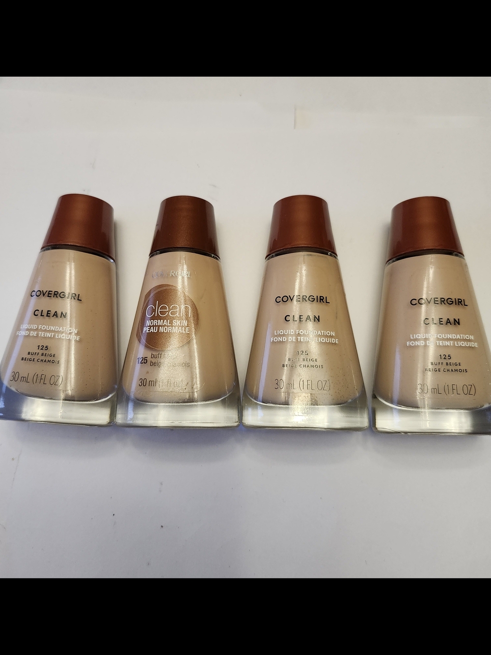COVERGIRL Clean Liquid Foundation - 125 Buff Beige (Set of 4)